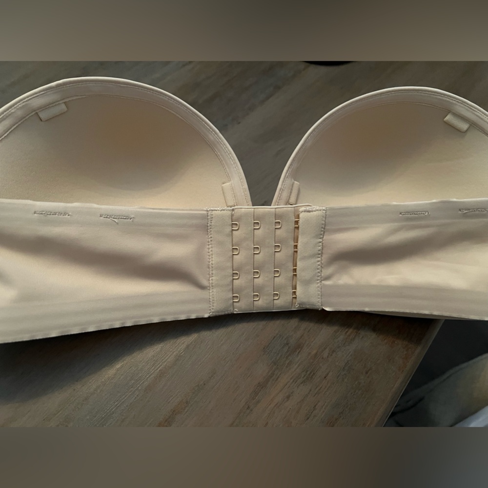 Tan Strapless Wireless Underoutfit Bra - Picture 3 of 5